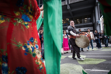 AB392433 On the occasion of the 2nd edition of the Kurdish Cultural Week in Brussels, a march with traditional costumes, music, and with a couple riding horses like done during weddings went through the center of the city.